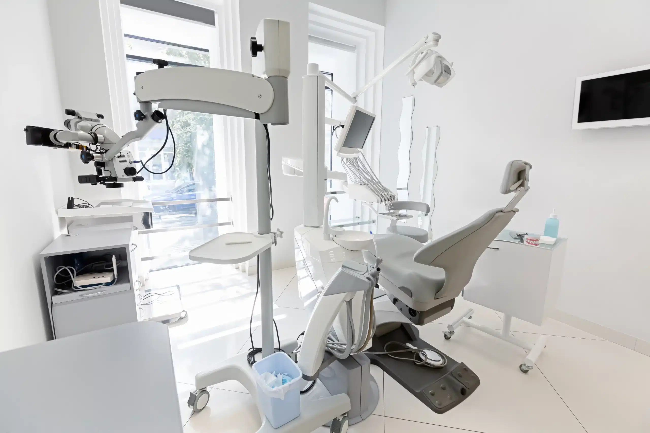 A pristine dental examination room features advanced equipment, showcasing Dental Technology at Des Peres Dentistry